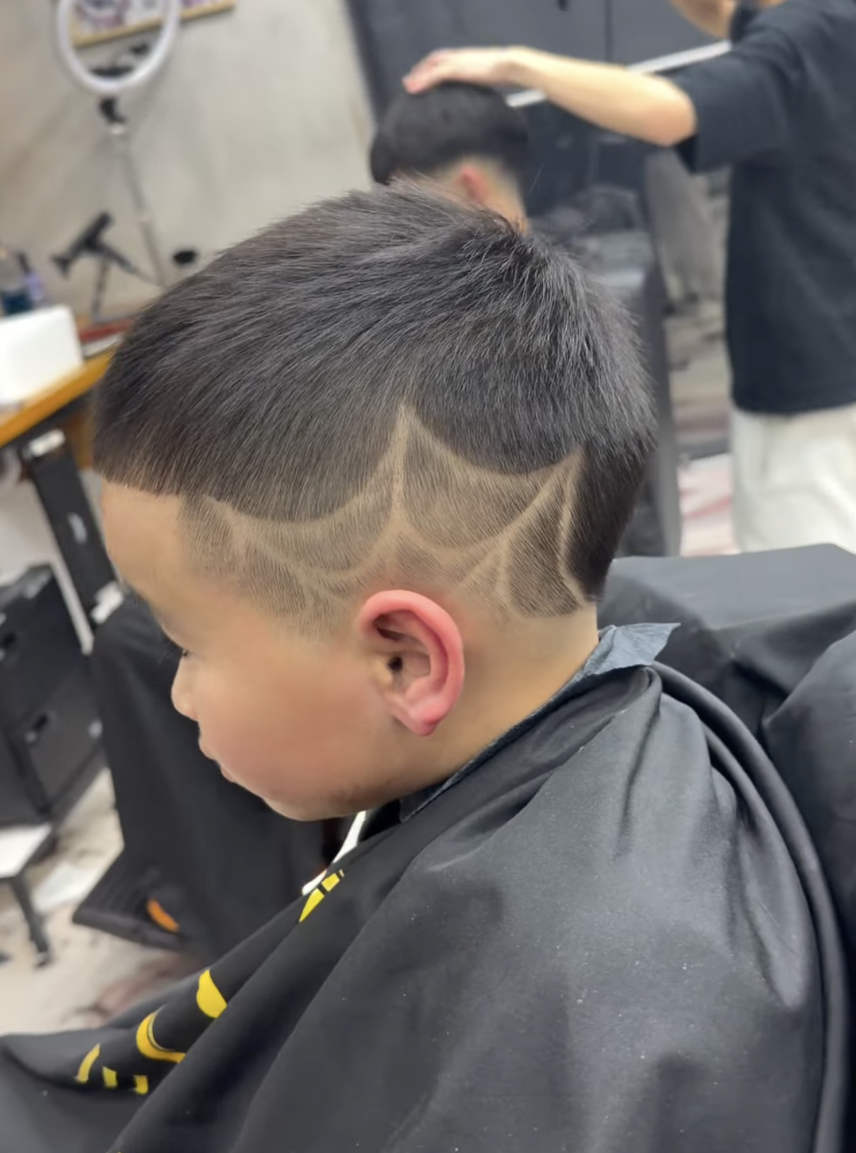 JJJ Barber haircut style 4